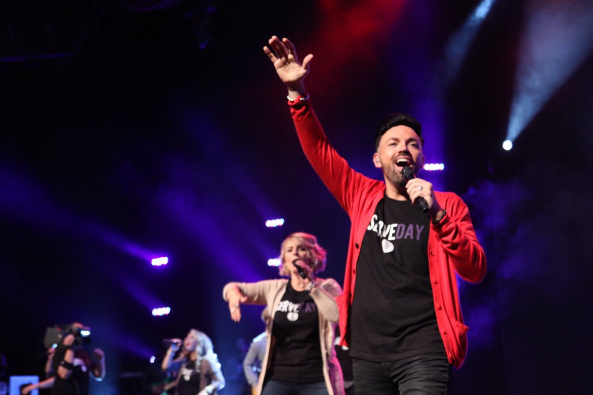 harvmusiclive's tweet photo. Lord, we are hungry for more of YOU! 🎶 #HarvestMusicLive #WHCLife #PowerfulGrace https://t.co/ViuctbNb3I