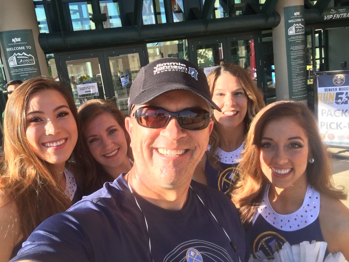crjcaptchad's tweet photo. A little pre-race encouragement from the awesome @NuggetsDancers for the @nuggets #runtotherim5K!! Great to see ya this morning girls!! #9news https://t.co/qjcdCbSsm6