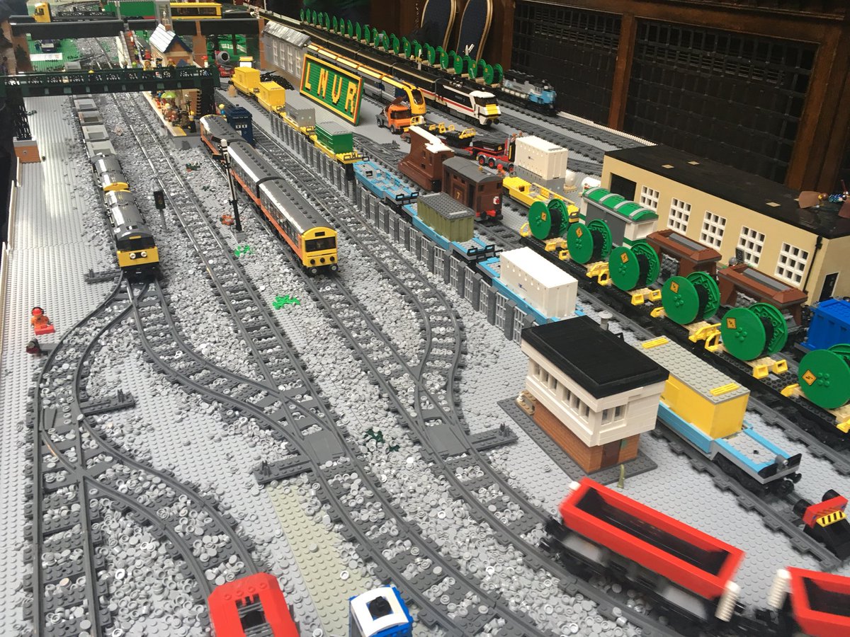 Конструктор LEGO City Trains 60197 Пассажирский поезд - купить с доставкой по вы