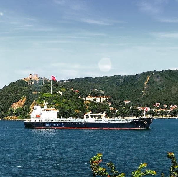 MarineInsight's tweet photo. What a Beautiful Day at Istanbul Strait 🚢
.
#istanbulstrait #ship #beautifulday #shippingworldwide #shiplife #marine #marines #mariners #marineinsight
Photograph by Bugra Kulaksiz https://t.co/xnSgpGr8ku