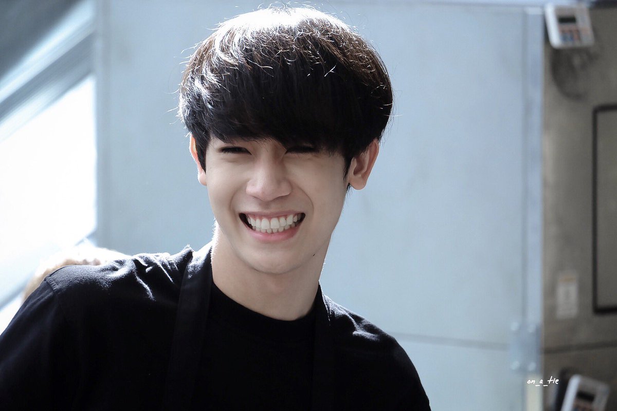 on_a_tle's tweet photo. คิดถึงเจ้าของรอยยิ้ม 😊😊

#แมวมิวซ์ #mmmmmmmuse 
#ChulaCuteBoy️ #conversationthailand 
@muse_np https://t.co/dlUKV3KNCN