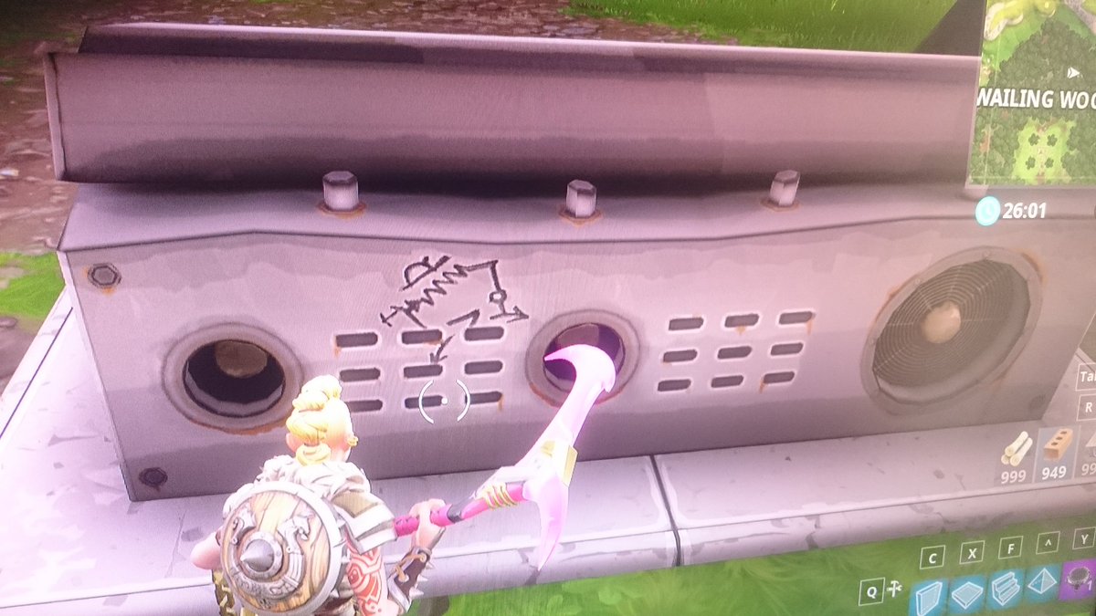 Sonki84's tweet photo. Hat diese Zeichnung irgendwas zu bedeuten? Grad so gegen 16uhr ist der Würfel wieder einmal gekippt. #GermanMediaRetweet #FortniteTSde #Fortnite #BattleRoyale #Battle #Royale #Bunker #WailingWoods #Würfel #Zeichnung #Geheimnis #Season5 #Magie #Neugier #Fortbewegung #Zerstörung https://t.co/Vn2ffuPhMq