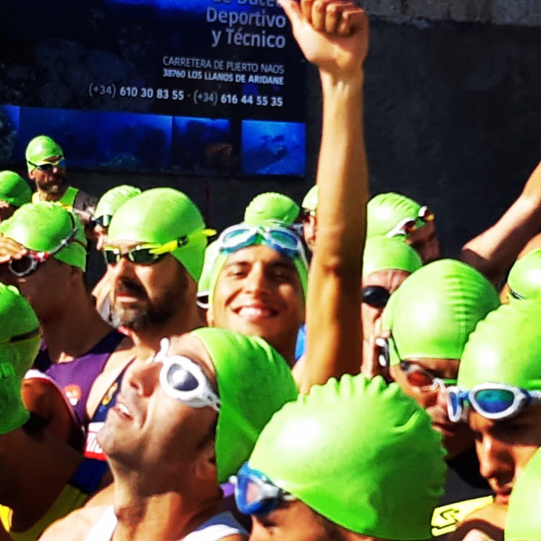 Nuestros compañer@s Rafa, Eva, Moisés, Isidro y Carla estuvieron en el día de ayer participando en el Bestiatlón de Tejina, en Tenerife. Así como nuestro compañero Aitor en el Triatlón de Puerto Naos, en la isla bonita. ¡Felicidades a tod@s por conseguir sus objetivos! 👏🏼👏🏼