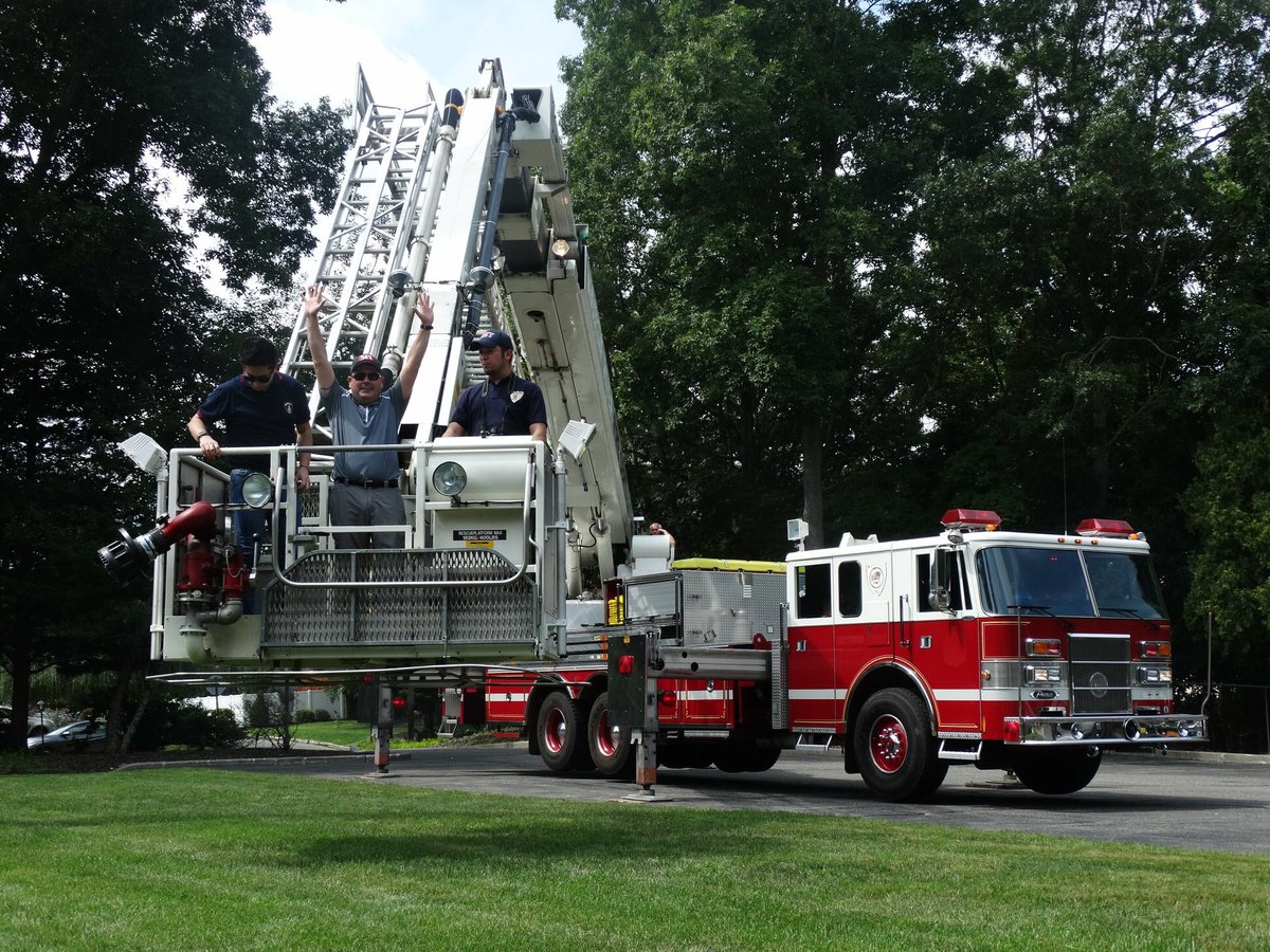 Carros BomberosChile tweet media