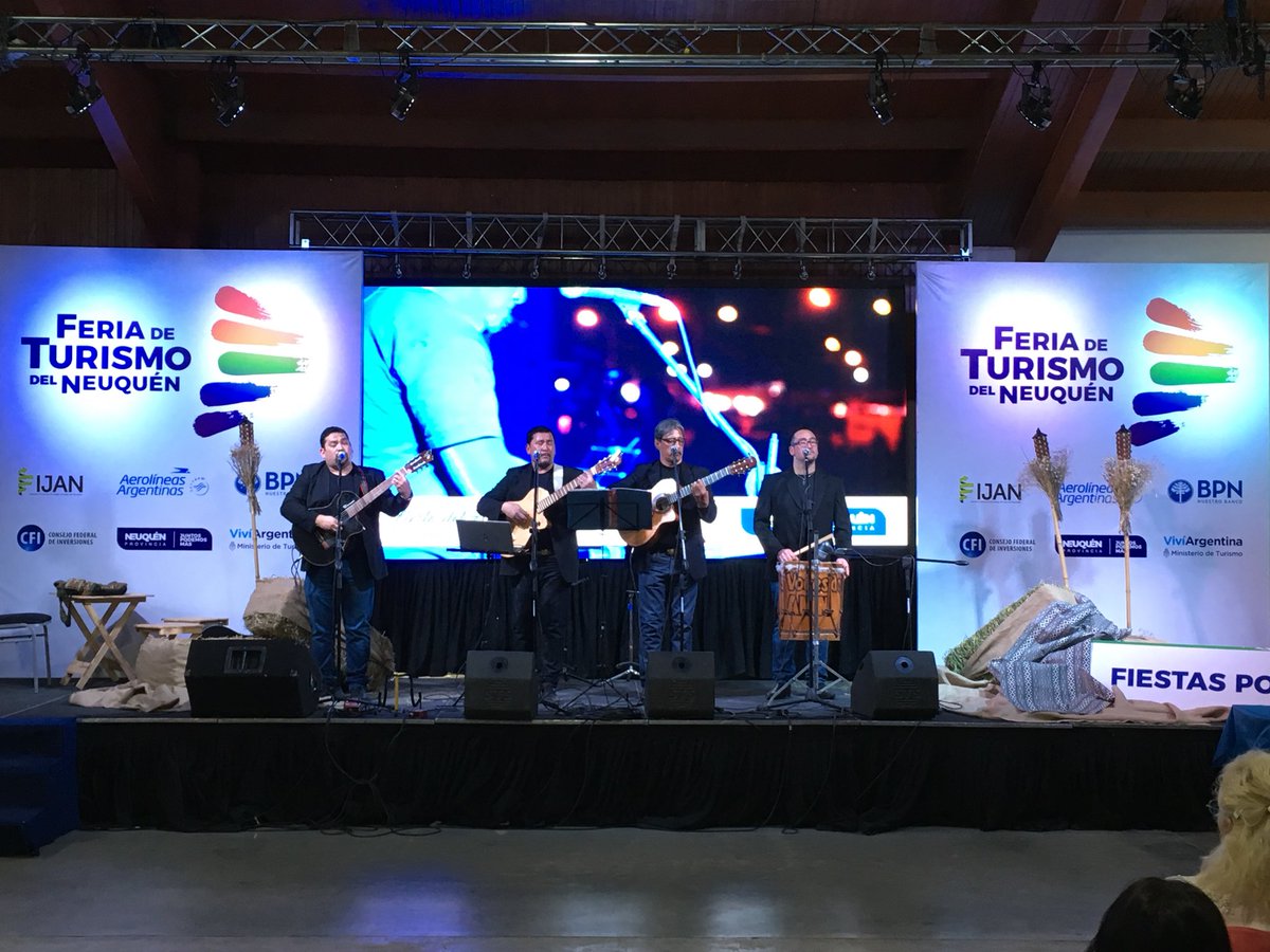 FeTurNeuquen's tweet photo. Ayer vivimos una jornada intensa con muchos visitantes! Hoy los esperamos desde las 12 hs para vivir el último día de #FeTurNeuquén en #EspacioDuam https://t.co/qRolkNfnmH