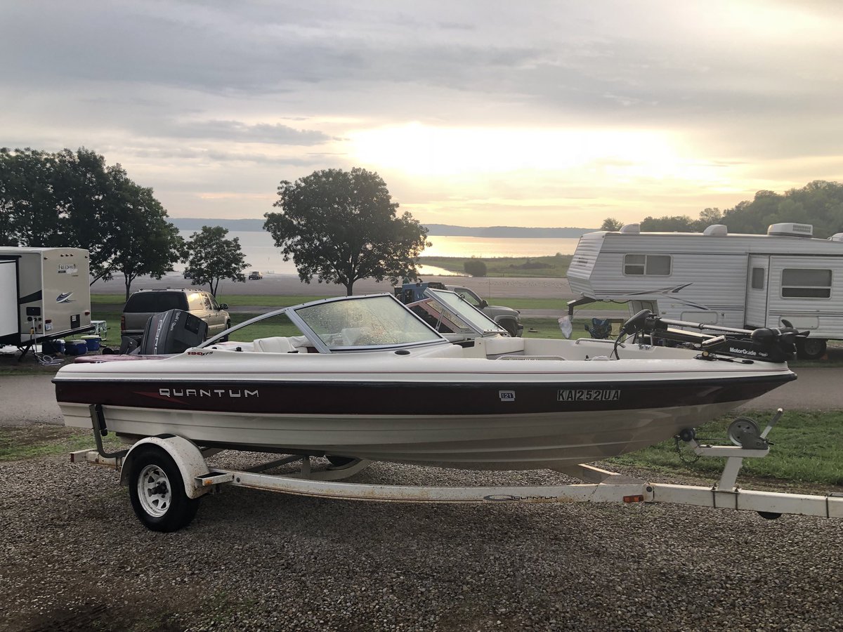 fuelinggood's tweet image. Went out on this boat yesterday, formerly owned by my dad, for daughter’s first boat ride. It’s also a boat that has only seen 10% ethanol. Left to sit in a barn for years. Fuel never stabilized &amp;amp; w/ some routine maintenance it runs great. #fuelyourknowledge @CrappieMasterTV