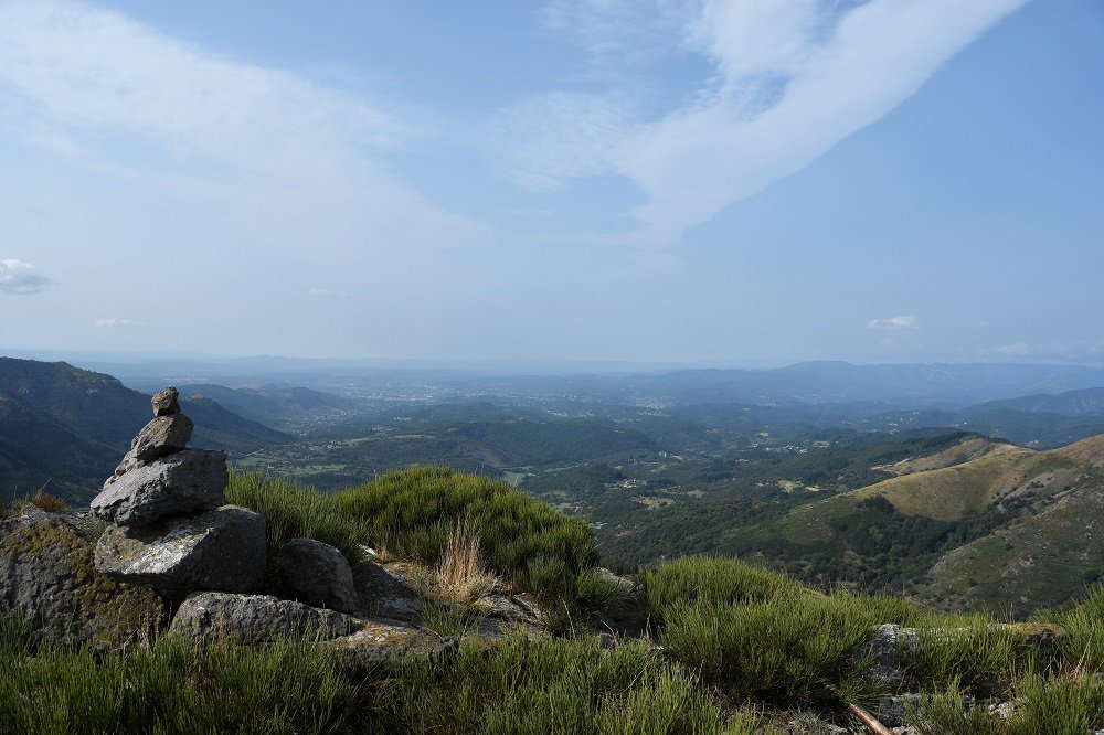 HeleneJoanin's tweet photo. Vues du serre de Suzon, au dessus du col de l'#Escrinet en #Ardeche. https://t.co/LQM9sYjniA