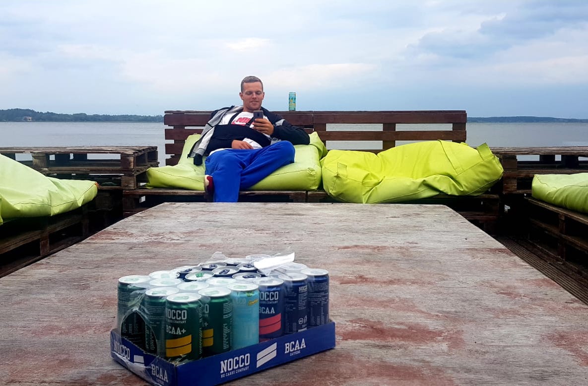 zsirmais's tweet photo. Kamēr citi peldas, man pienācis pasts no #NoccoLatvija 😃
---
While others were swimming, I got a parcel from #Nocco 😉

 #manssamsung https://t.co/tJaZEXdMFG