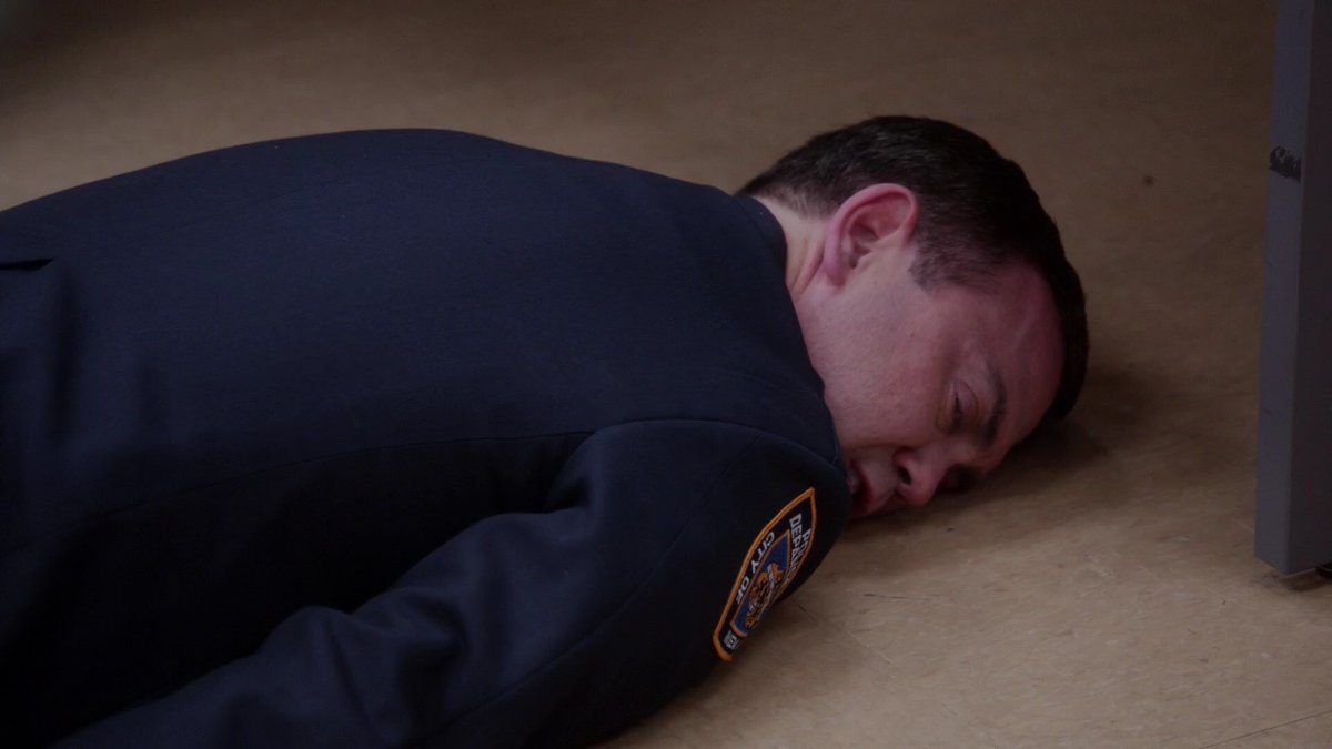 I Phone X Will make u commit suicide🚨
It requires data to change wallpaper
If you dont have data u cant use flash light.
If u have less than 100Mb Touch screen won't work.
Even to charge it u must have data😭😭