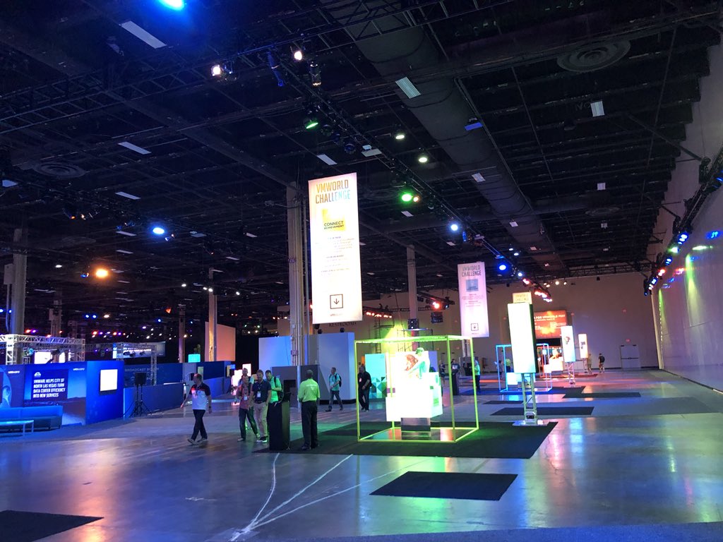 vm_jmcminn's tweet photo. #VMworld2018 I am in you!! Who’s ready for #teamvmug to own #v0dgeball this afternoon https://t.co/Gx56MQC2f0