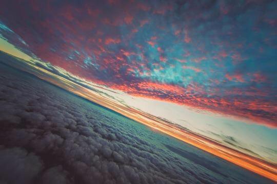 VioletTravels's tweet photo. Above the clouds https://t.co/USenn1BWR9
