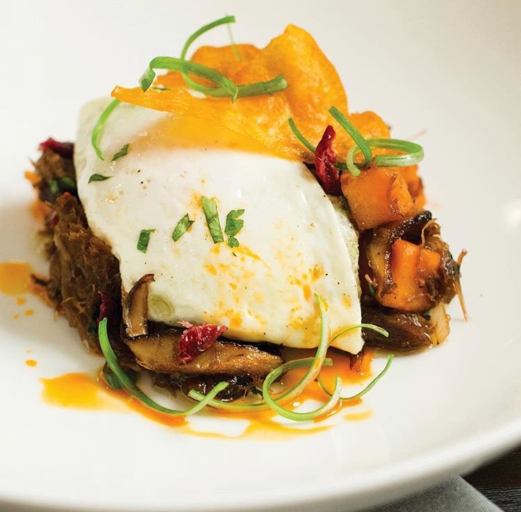 Brunch - a sure way to rid the Sunday scaries! 🙌🏼 Join us tomorrow from 11 a.m. - 3 p.m. and let's pretend Monday isn't happening! 🍳📷: mobilebaymagazine