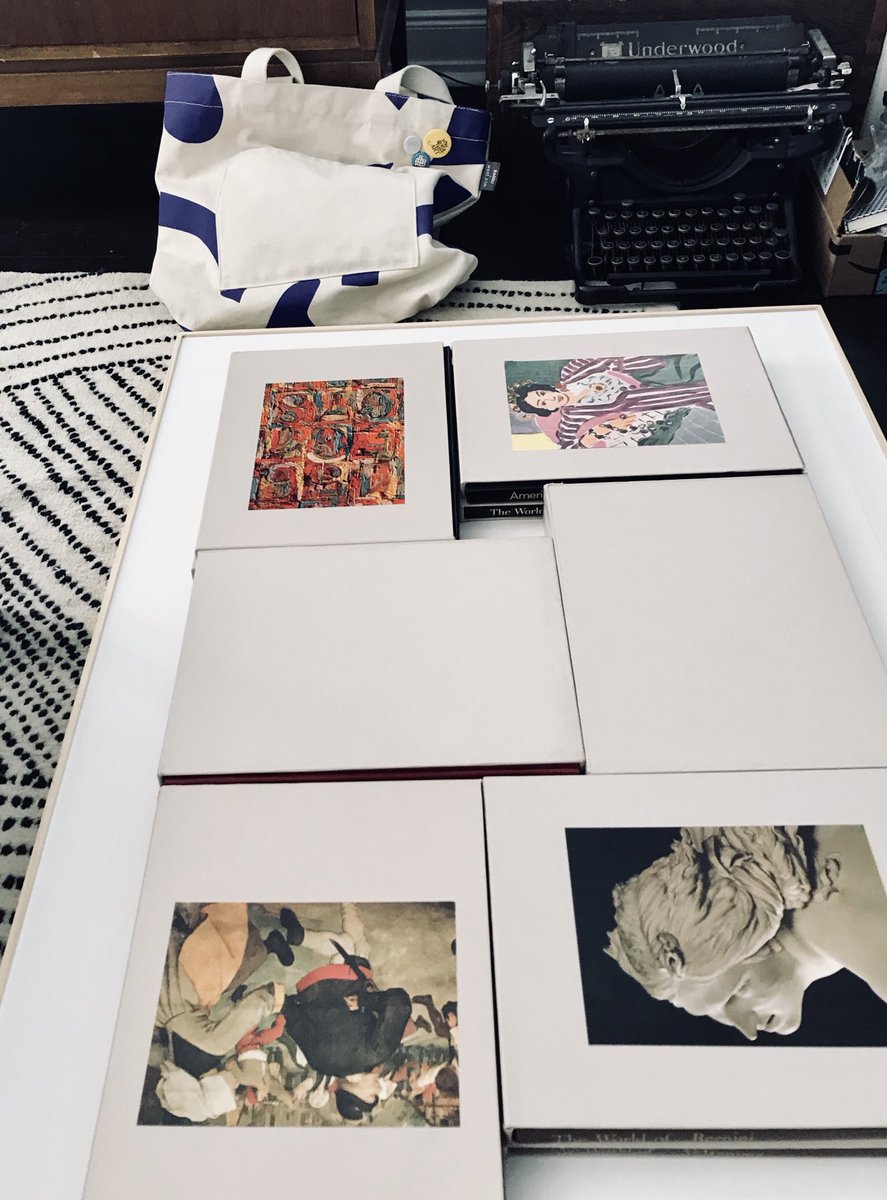 A_The_Creative's tweet photo. Last minute prep before I drop off my #art work @lawndalehouston. 🎈🎉👏🏾 I’m excited to be in #thebigshow2018
.
#lawndale #localartist #htx #museum #heretillsunday @MFAH @camhouston #contemporary #modernart #africa #africanart #anticipation #greatful https://t.co/2f1ps1oNsp