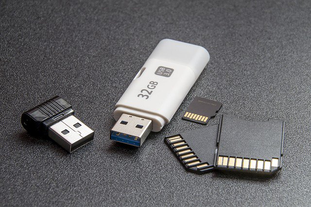 actualit30's tweet photo. Stockage : Comment tester la fiabilité de vos supports (DD, Clé USB, carte mémoire, ...) #astuce #h2testw #informatique #memoireflash #supportdestockage #tuto https://t.co/iV0se0nVvs https://t.co/tZwpFHAXax