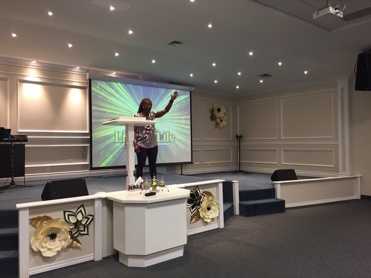 LightOfLife812's tweet photo. Our girl Cheryl bringing the word! Come be a part of what is happening in Light of Life. God is moving and God is speaking. Don’t miss out! 

#Sunday #ThisIsChurch #Scarborough #Toronto https://t.co/pykbPwmNgd