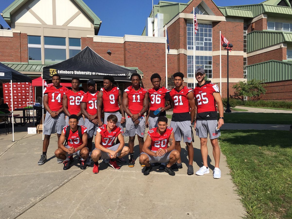 PennWedinboro's tweet photo. Welcome Weekend continues today with Club Rush. Fighting Scots connect with their classmates and friends to discover clubs and organizations that enhance the Edinboro experience. #GoBoro https://t.co/62uS0WhiXc