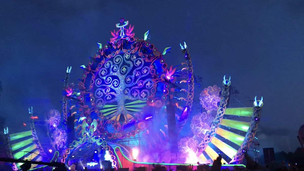 BosboomN's tweet photo. MYSTERYLAND @HARDWELL #top #onfire🔥 #mysteryland https://t.co/b2YLGj4VeG