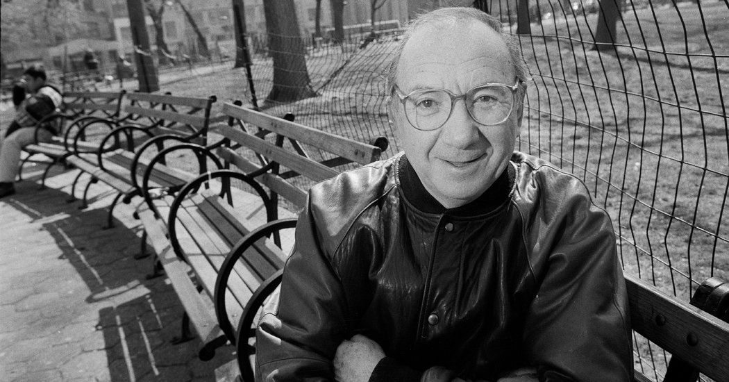 PublishersWkly's tweet photo. Neil Simon, a Master of Comedy on Broadway and Beyond, Is Dead at 91 | @nytimes https://t.co/QdRSD15bfh https://t.co/uvJsVODeIA