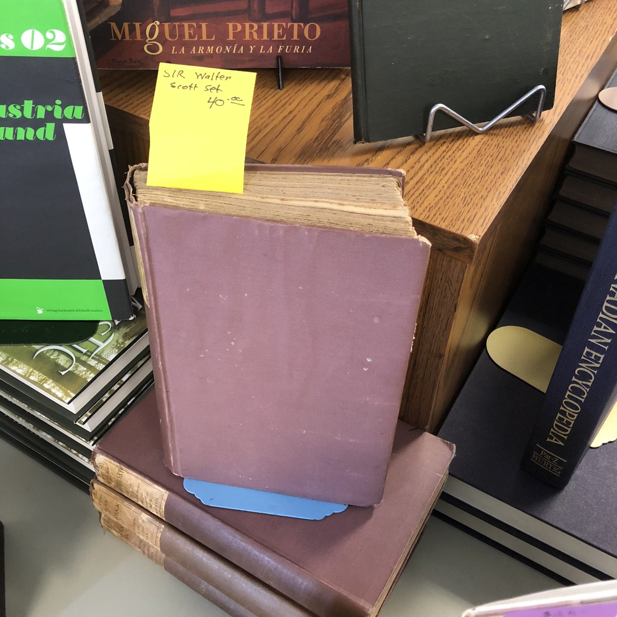 RecycledReadsTX's tweet photo. Have you ever shopped our collectibles & specially priced area? Some of the few things that we have that are over $2.00. There is some really cool stuff there! So we decided to showcase some! Here is a teaser for you! #atx #Austin #books #austinreads #bookstore @AustinPublicLib https://t.co/rSvAUDpeSX