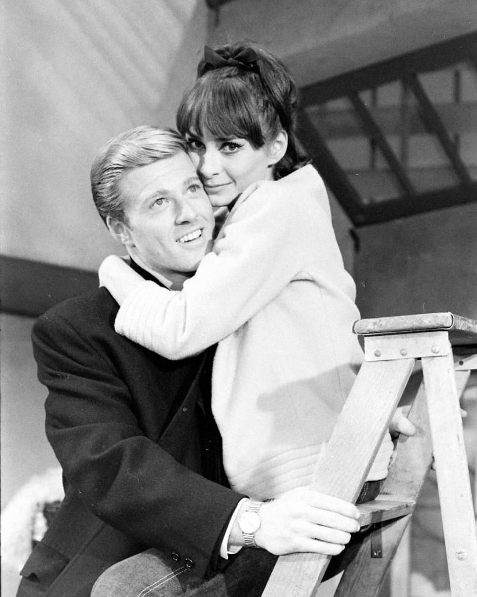 BobRedfordDaily's tweet photo. RIP Neil Simon, playwright of 1963's "Barefoot in the Park" starring Robert Redford and Elizabeth Ashley https://t.co/t8IsPgJkwp