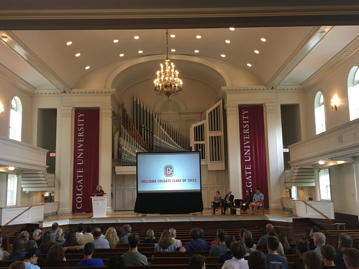 ⁦<a href="/nickimoore/">Nicki Webber Moore</a>⁩ addressing the ⁦<a href="/ColgateAthletic/">Colgate Athletics</a>⁩ #ClassOf2022 “Be silly, be smart, be kind” #GoGate