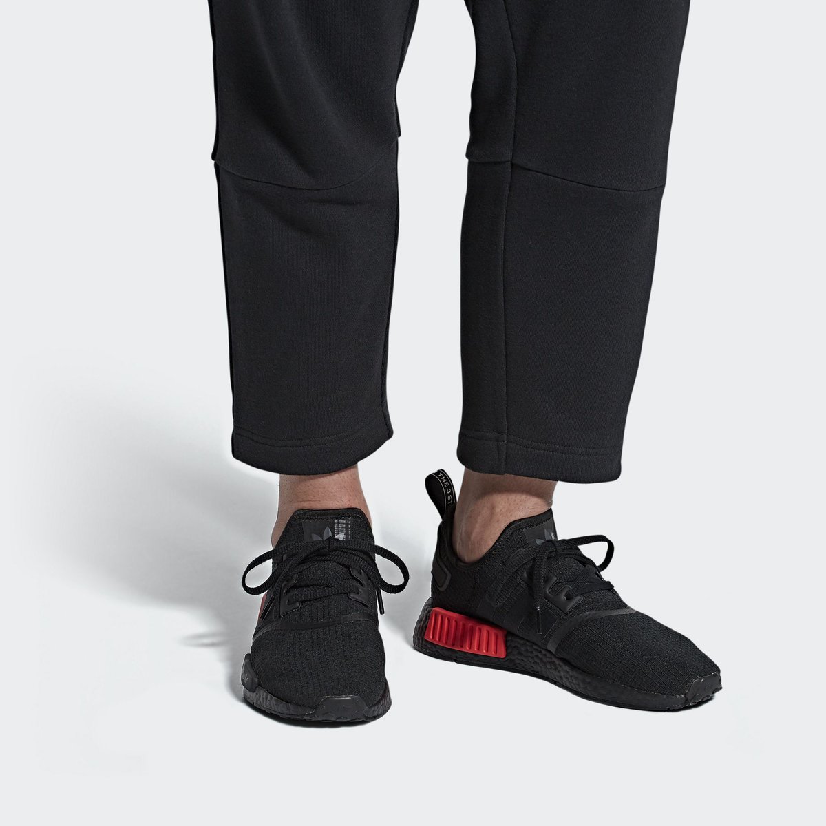 Coming soon on #adidas US.
adidas NMD_R1 Ripstop.
—> bit.ly/2ocunWE