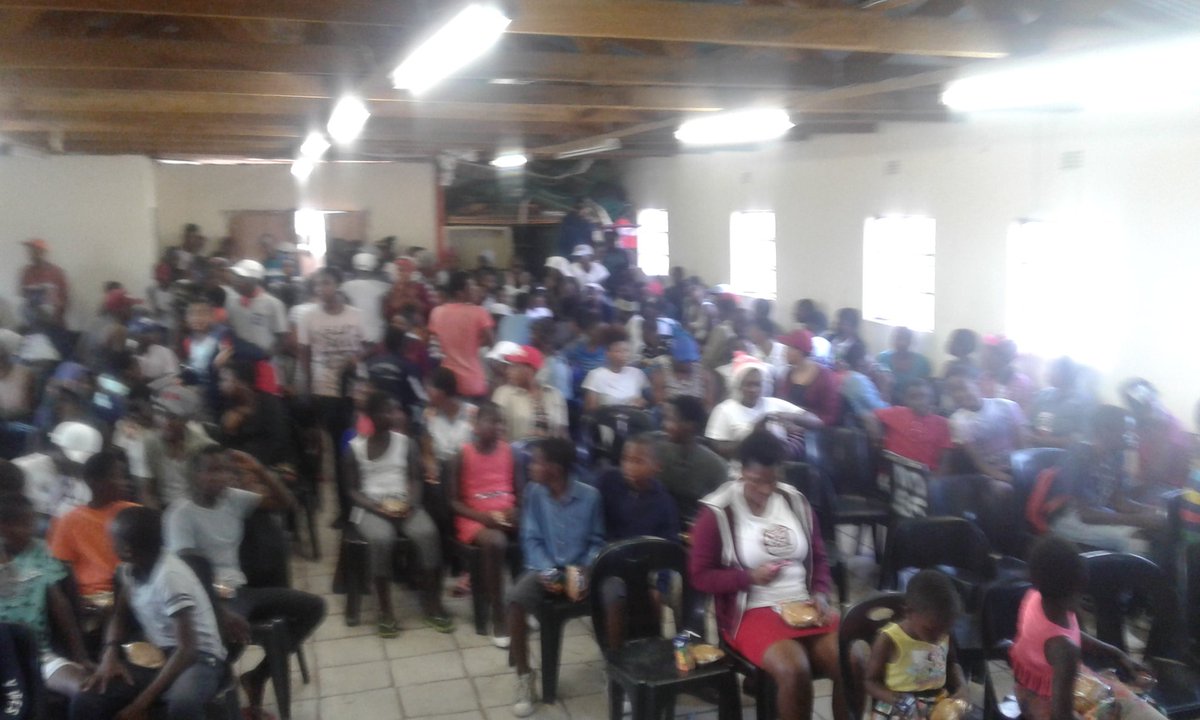 BongsBoySA1's tweet photo. Quu.Tee ent...
Vezi Khono Talent show was successful✊ Yesterday on the 25th of August @Phelandaba.. Thank you so much to our sponsors👏 https://t.co/OZp0lSOzQ0