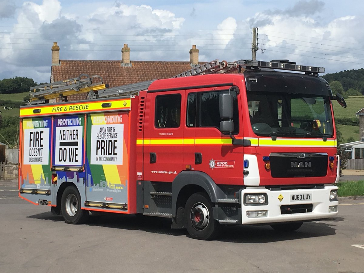 EasternFirePics's tweet photo. This smart @JDC_LTD bodied MAN TGL Pump is one of two appliances wrapped in a special #Pride livery for @AvonFireRescue this vehicle is allocated to #Bath Fire Station and an identical vehicle is based at #Temple Fire Station in #Bristol #BristolPride #BathPride @BathFireStn https://t.co/OF313mWBQW