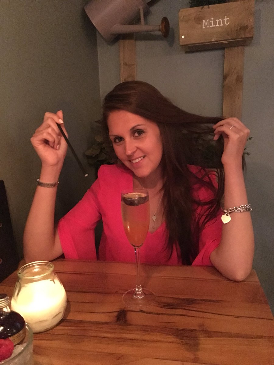 rachelwareing90's tweet photo. @bocacafebar @CincosMexican Love cocktails 🍸🍹😍 #snapchat #BankHolidaySunday #cocktails https://t.co/Jo9ZBV1i0g