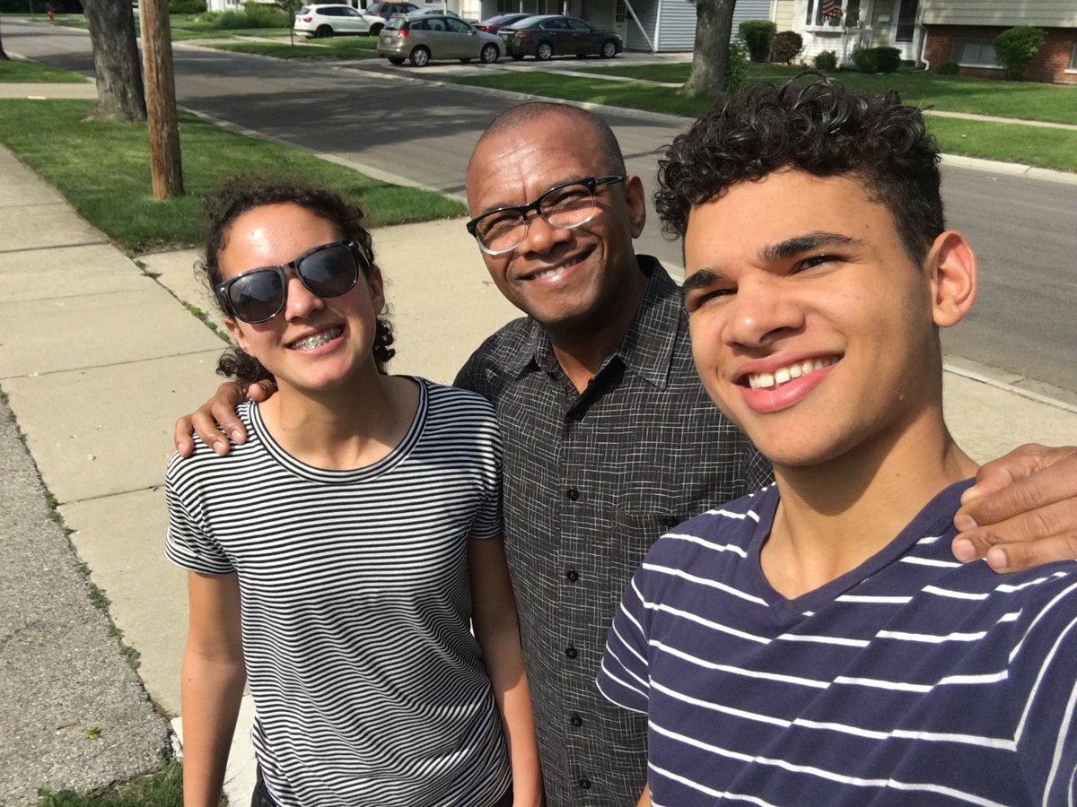 ruffoperez's tweet photo. Dropping Marcus back to school. Hard to believe! A sophomore already!, to continue his quest on acting/performing. We’re so proud of him. https://t.co/xyCynDOxyK