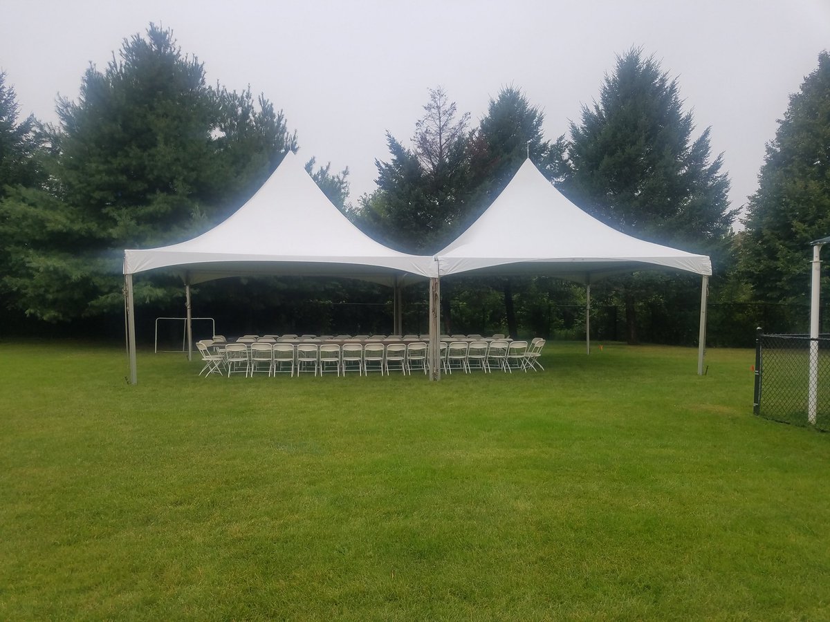 barbaraselegant's tweet photo. These #centerpieces were perfect for the #kindercares #luau-themed #event. Our double peaked #tent was a great place for listening to our singer.
#corporateevents #eventplanner #kids
@KinderCare @debrascon
@VesnaBaric
@Cftmegaro
@RickFilesPics @MollyLittlewolf
@Premiertweets https://t.co/ZzvJKKK7GA
