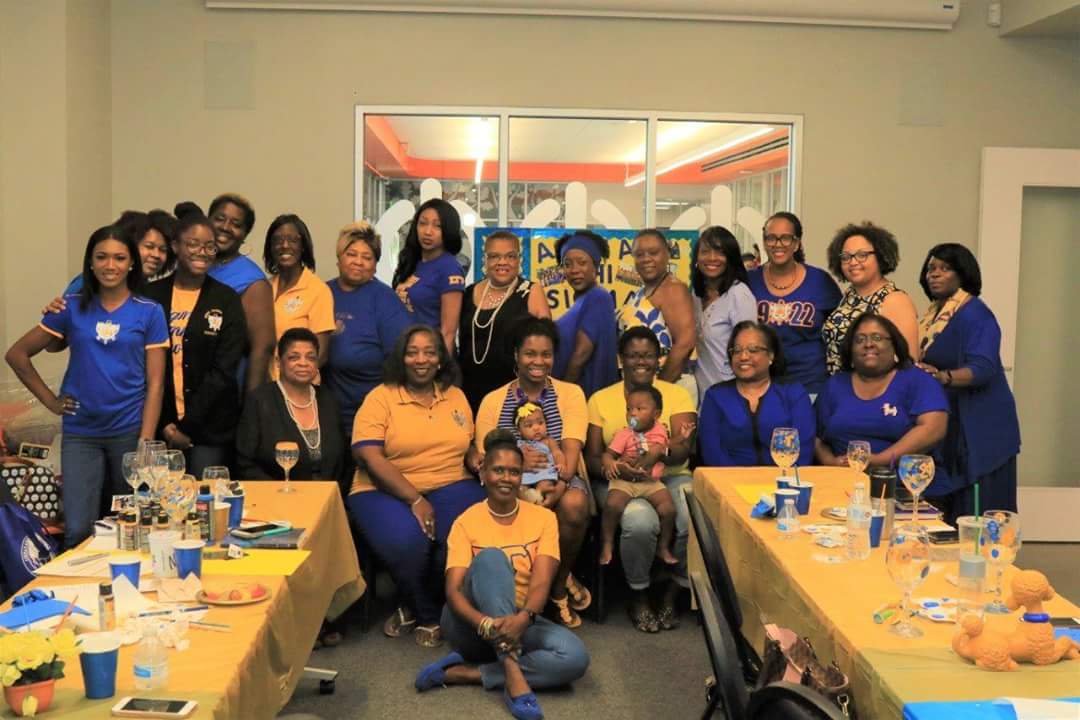APhiSigmaSGRHOS's tweet photo. The Alpha Phi Sigma Chapter hosted a Sigma Rholl Call for inactive Sorors and Sorors that recently relocated to San Antonio. It was an afternoon filled with food, fellowship, and bonding. Our sisterhood is priceless! #SigmaGammaRho #SGRHO #APSNothingButTheBest #SGRHOSW #SWSGRHO https://t.co/jc7Zsct5Wq