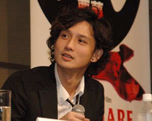 安藤政信の嫁が超美人と話題 モデル兼アパレル店員との馴れ初めから現在までのまとめ 芸能人の なワダイ