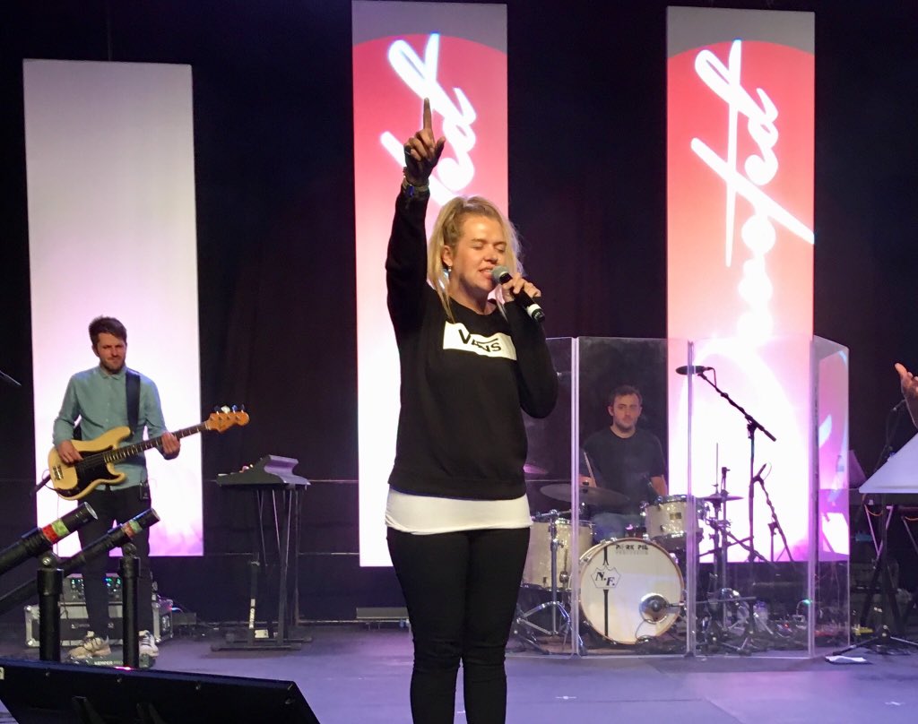 devotedevent's tweet photo. Choosing to sing through trials is our weapon against the enemy.
Ash from @trinitycentral Vancouver sings;
“You are mighty, you are able, you are steadfast, restoring,refreshing, fighting for us.
You are good.” Amen! #devotedevent #DEV18 @Newfrontiers https://t.co/d44GDVGQWr