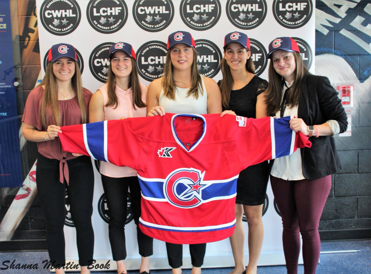 LesCanadiennes's tweet photo. Quelques clichés du #RepêchageLCHF2018! / Some shots from the #CWHLDraft2018! 📸 https://t.co/379Ta9tJEy