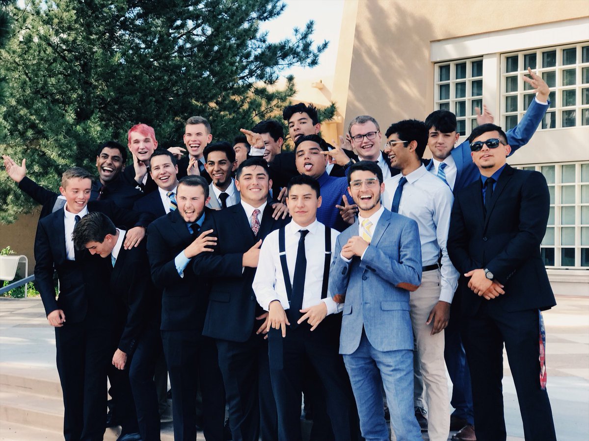 Congratulations Omicron Pledge Class Fall 2018!! May your journey towards brotherhood be memorable and full of new opportunities 💛💙
