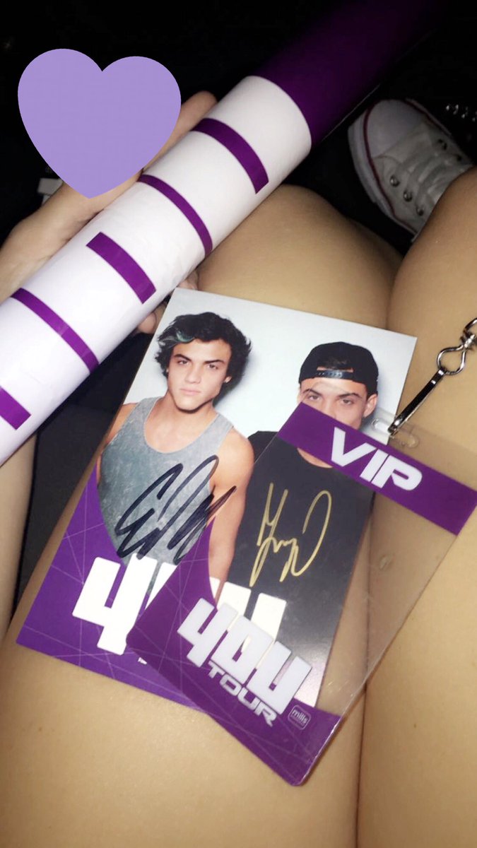 nevaehs0526's tweet photo. 2 years ago today I met you. It was one of the best nights of my entire life. Iβd give anything to go back. Ily @GraysonDolan @EthanDolan #4outour https://t.co/oDRdTgB3UR