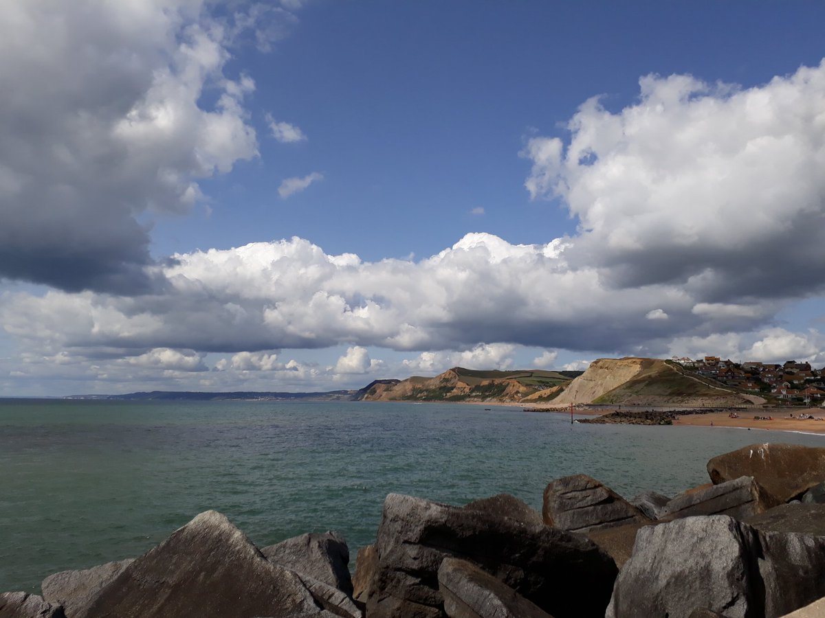 lucyhallphoto's tweet photo. Swapped horses this weekend for the sea again. #WestBay #AnnualLeave #RainingToday #SunnyYesterday #EquineHour #LookAtMe #LivingTheDream #LivingTheDream https://t.co/2QcOKAd4EX