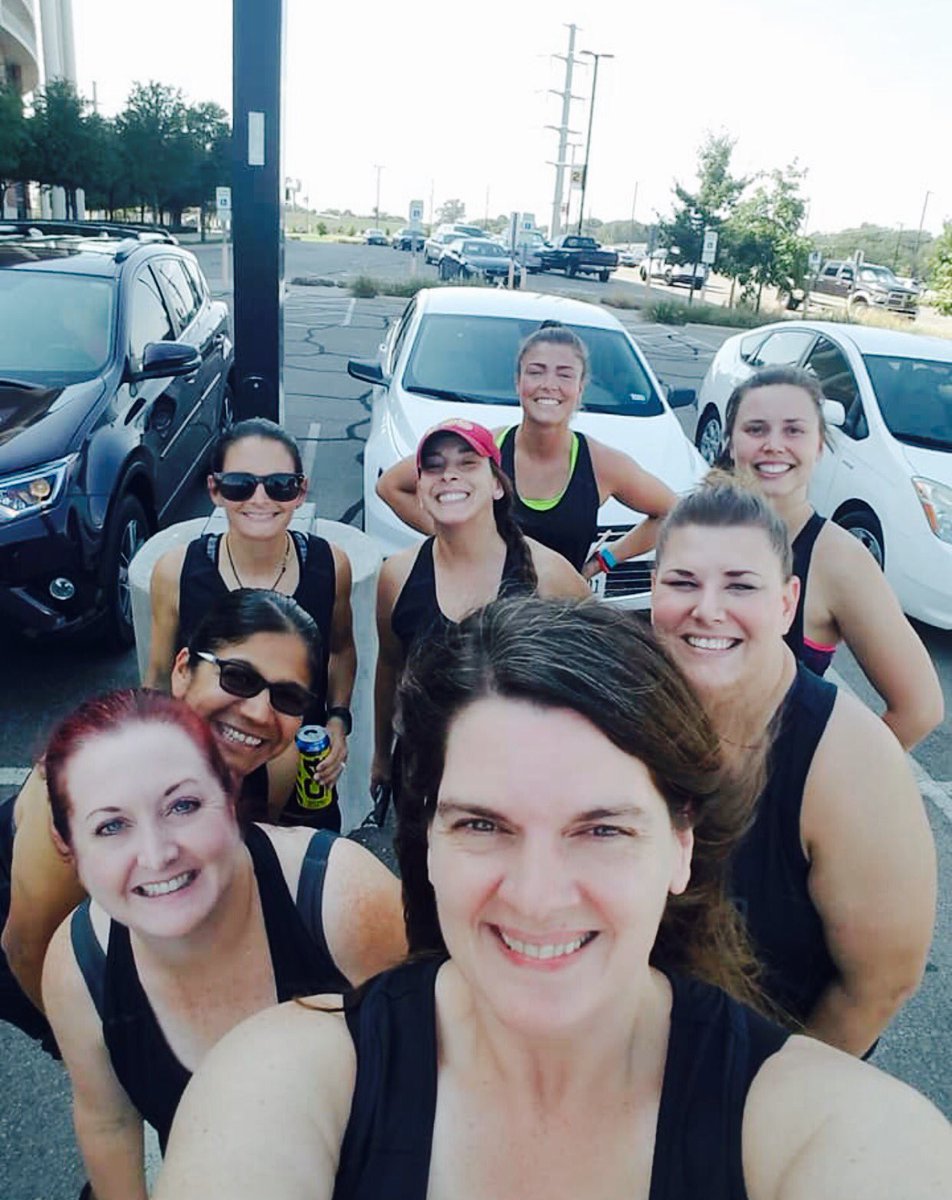FalynMyers's tweet photo. Finished the #CGStadiumTakeover in Bear Country! 🐻💪🏼
#CampGladiator #DecadeOfCG #Baylor #BearCountry #CGCommunity https://t.co/bpWFLIjxeI