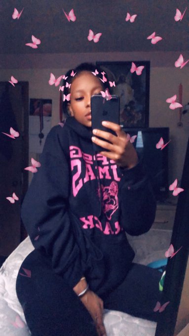 Watch Saleema 💖's leaked NSFW photo on TwXstars