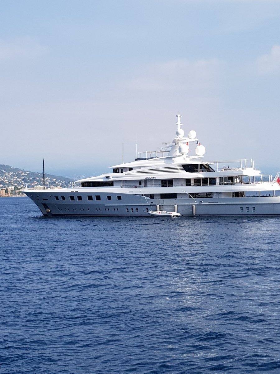 Axioma off Antibes today, the new Lady b? <a href="/Lord_Sugar/">Lord Sugar</a>
