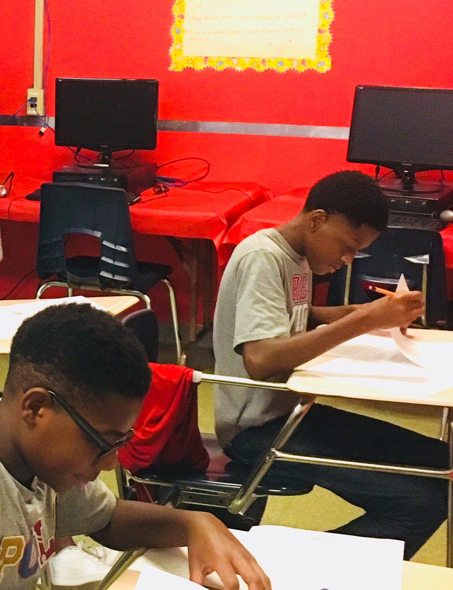 Room217B's tweet photo. I don’t always sit this far up in the desk, but when I do, it’s because I’m reading about @Dak Prescott and the #DallasCowboys!! Thank you, Dak, for helping us #RaisetheBar on Reading Comprehension! 🤓💙🏈#TeamDCS #BelieveTheBest #DakPrescott #HailState https://t.co/WbNYZ7L3gY