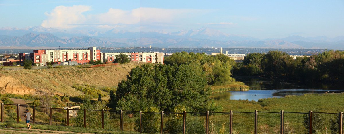 Great relief from the smoke this morning <a href="/BluffLake/">Bluff Lake</a>! Mountains were clear! Hope the skies will stay clear for a while but not holding our breath. It's hot right now: 91°! Hope you're enjoying your #weekend! #cowx @ChrisCBS4 @AshtonCBS4 <a href="/LaurenCBS4/">Lauren Whitney</a> @DaveAgCBS <a href="/USFWSRMA_Alert/">Rocky Mountain Arsenal NWR</a>
