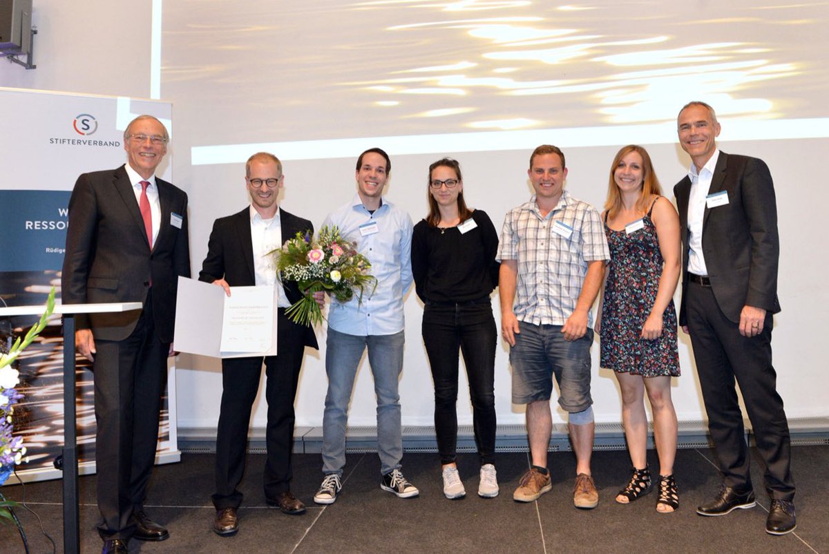 leeselab's tweet photo. Unbelievable &amp; exciting to receive the Water Resource Award 2018 of the Bode Foundation for our pioneering translational research on aquatic #biodiversity + #biomonitoring. Thanks team, friends &amp; collaborators for excellent work! Let’s move on #DNAquaNet https://t.co/3j2vFeQ99f https://t.co/Gc1UHO6CBn