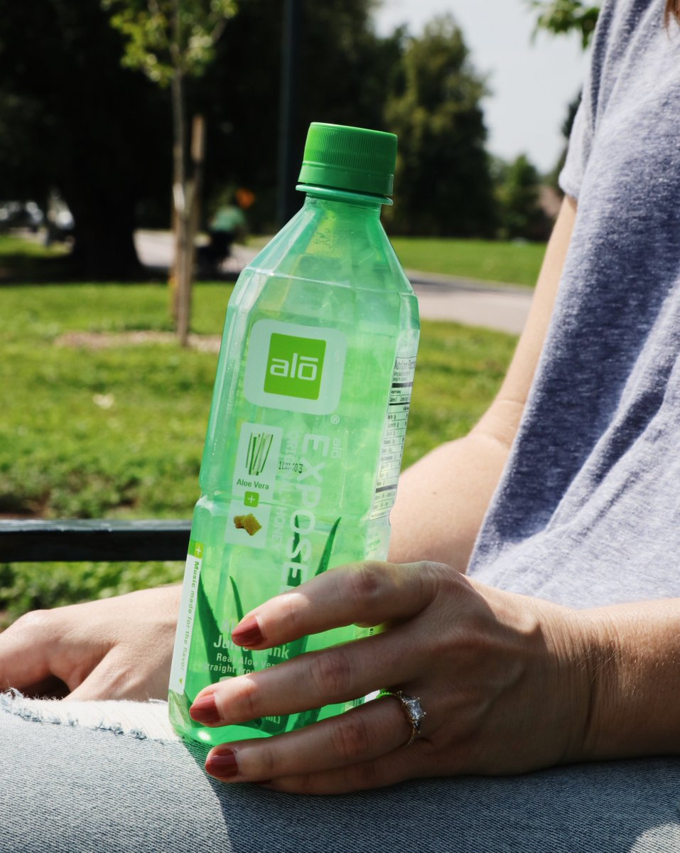 ALOdrink's tweet photo. Make your #SundayFunday even more fun with #ALODrink π Made with real aloe vera leaf to #makeyourbodysing πΆ https://t.co/Ye6tpzxUZx