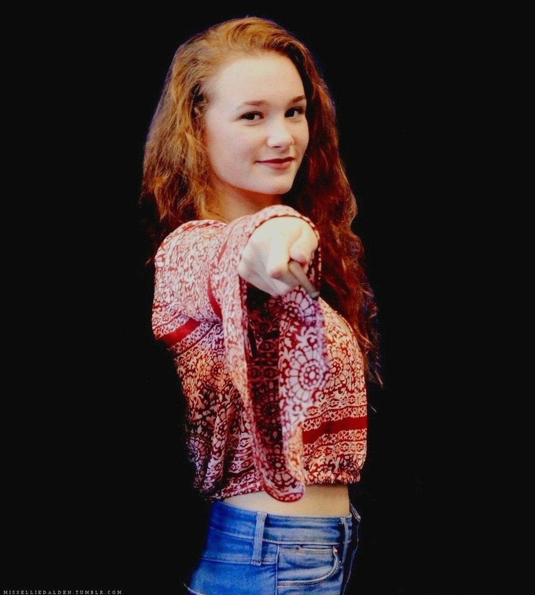 Lily Evans (AU) (@kinddoe) on Twitter photo 