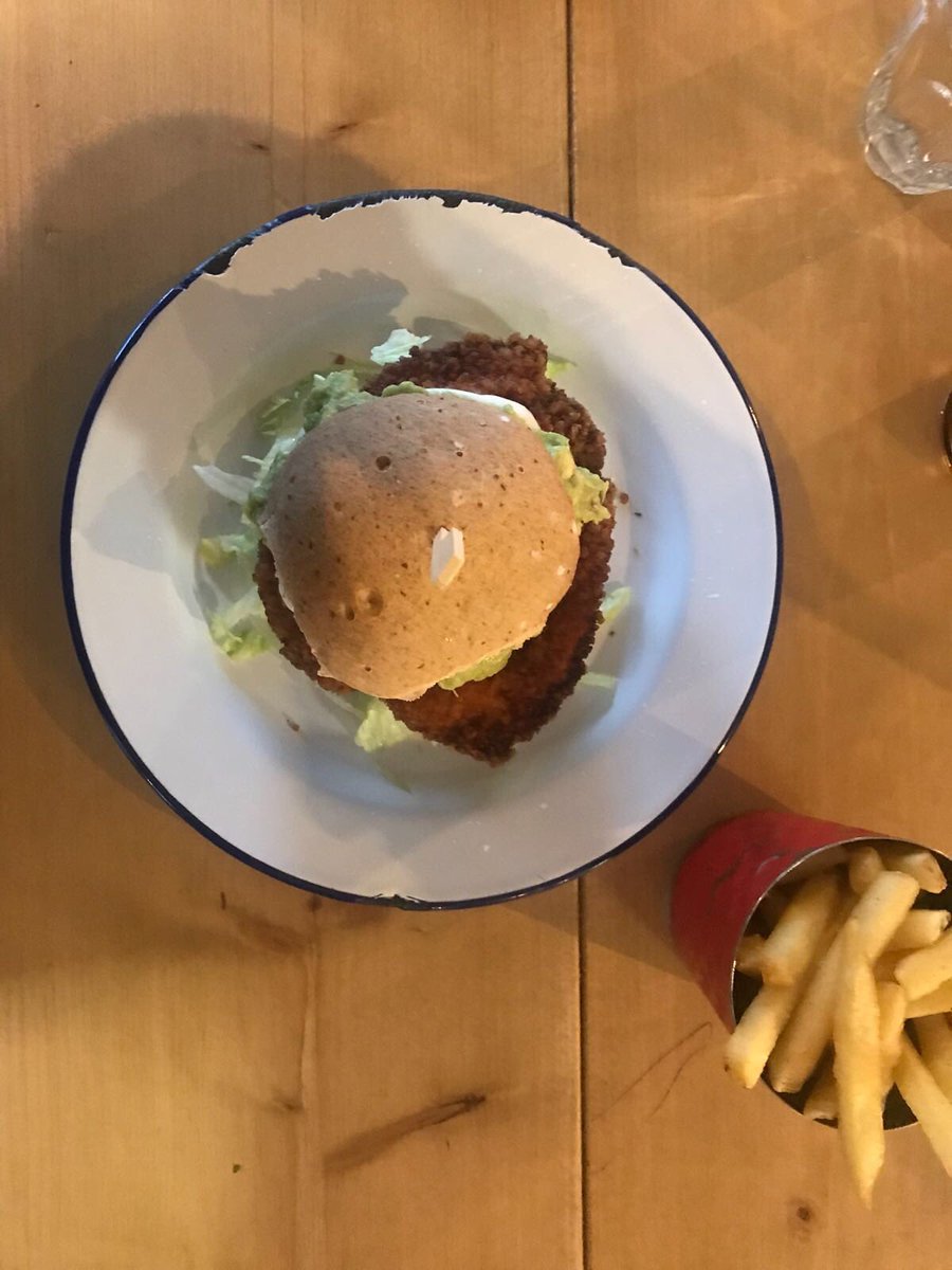 TauntonFoodie's tweet photo. True to their word @tw_eatthebird looked after us brilliantly on the GF front tonight. Thank you to them. You’re ace ❤️ #glutenfree #gfliving #friedchicken #taunton #tauntonfoodie #eatouttaunton #tauntonsomerset #coeliac #greatfood #independentrestaurant #glutenintolerant https://t.co/jnUK0fxmyZ
