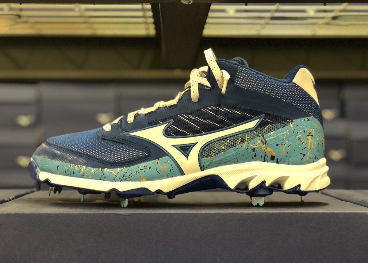 mizuno custom baseball cleats