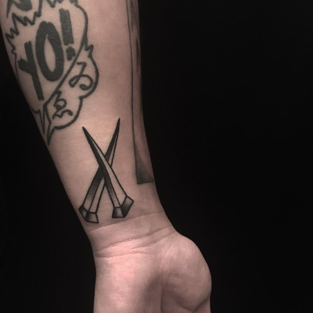 15 Brutal Nail Tattoos  Tattoodo