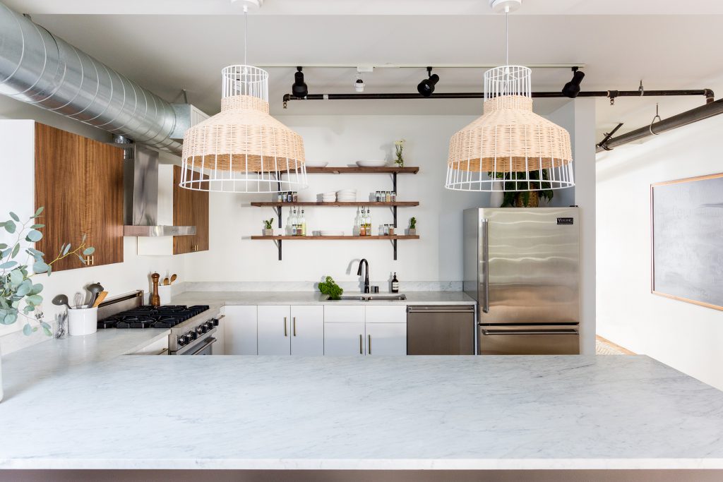 uscout_com's tweet image. This space located in Marina Del Rey is perfect for an event, dining, or filming. We think since the host is a chef and teaches cooking classes here, this would be the perfect space for a cooking show or food product shoot! #MarinaDelRey #LosAngeles  #cookingshow #agency #shoot